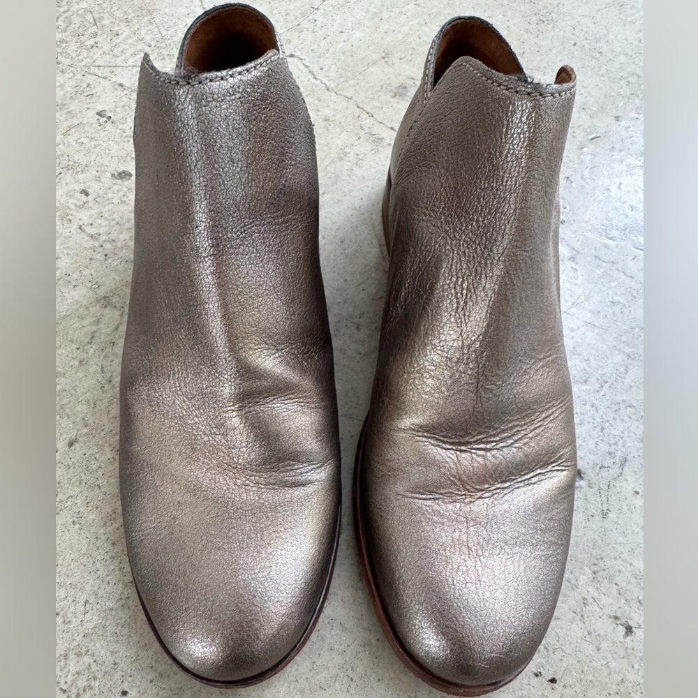 Frye Melissa Shootie, Bronze color, size 8.5